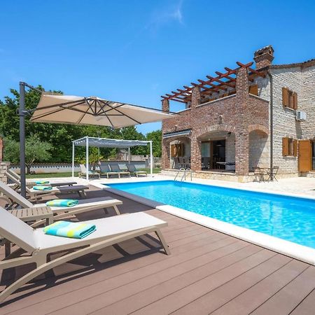 Paradis Villa Stone Queen With Heated Pool Butkovici  Luaran gambar