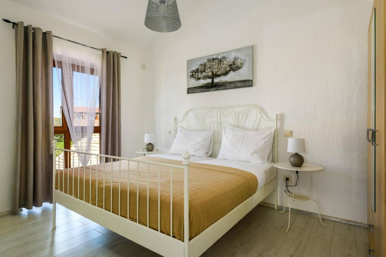 Paradis Villa Stone Queen With Heated Pool Butkovici  Luaran gambar