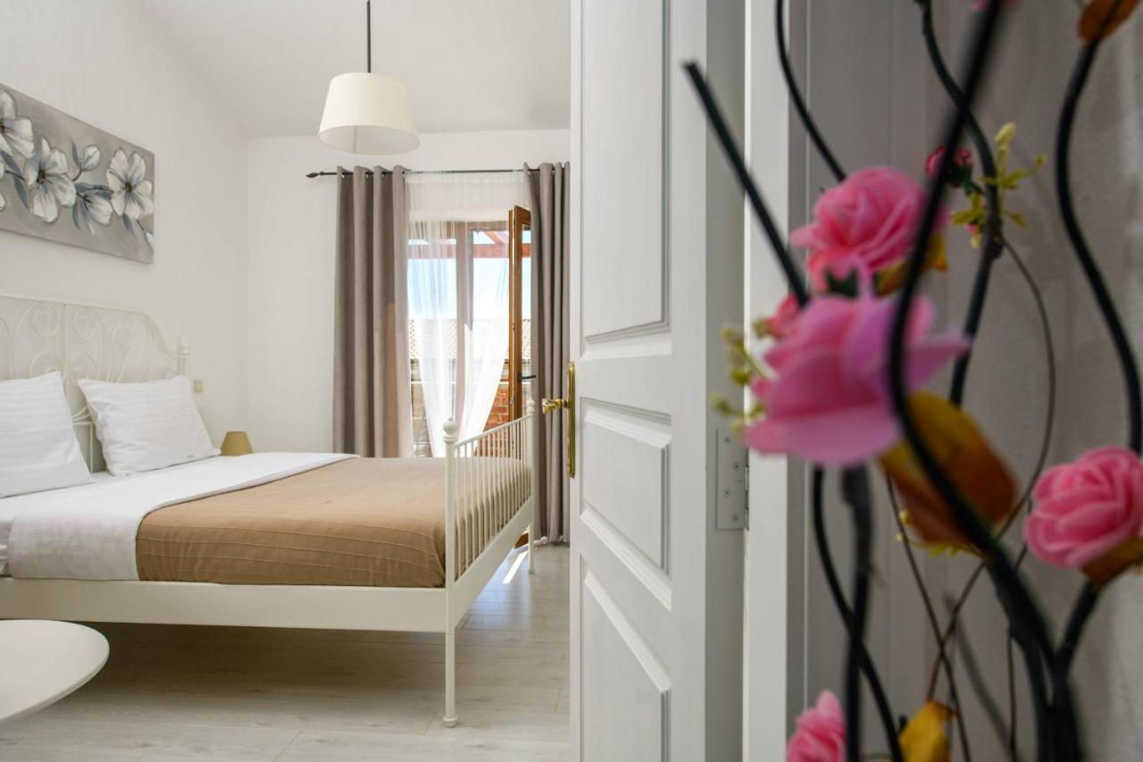 Paradis Villa Stone Queen With Heated Pool Butkovici  Luaran gambar