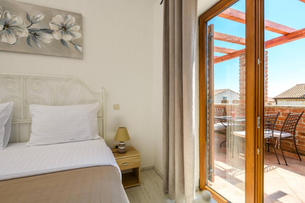 Paradis Villa Stone Queen With Heated Pool Butkovici  Luaran gambar