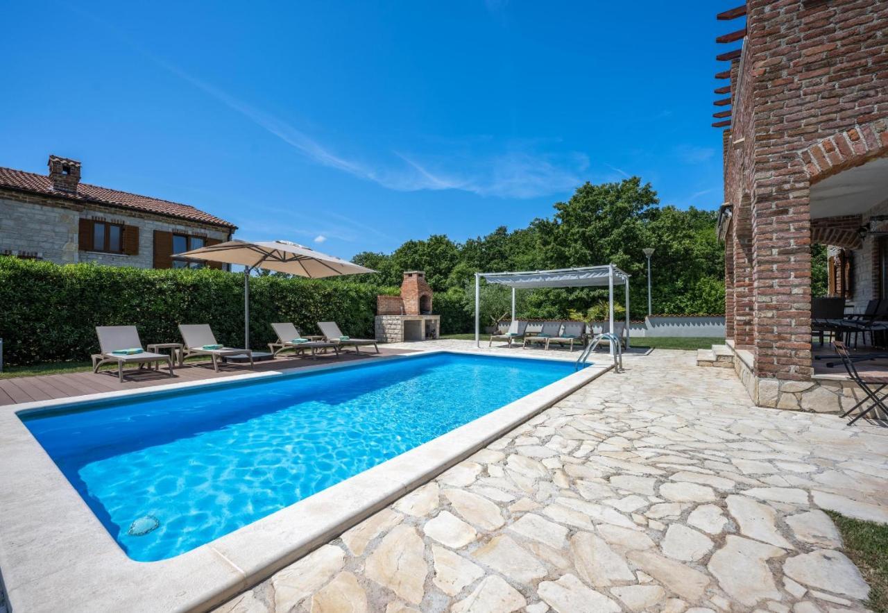 Paradis Villa Stone Queen With Heated Pool Butkovici  Luaran gambar
