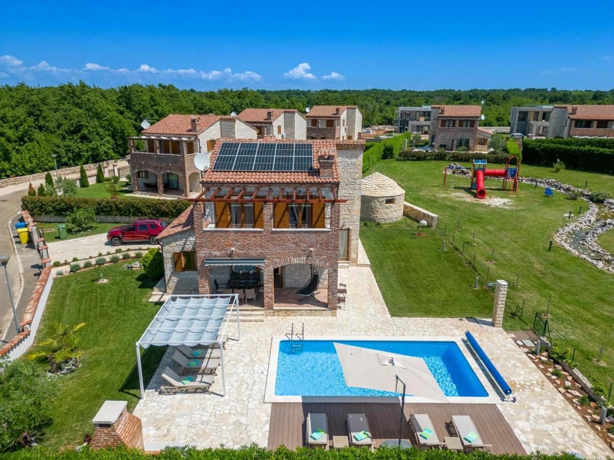Paradis Villa Stone Queen With Heated Pool Butkovici  Luaran gambar