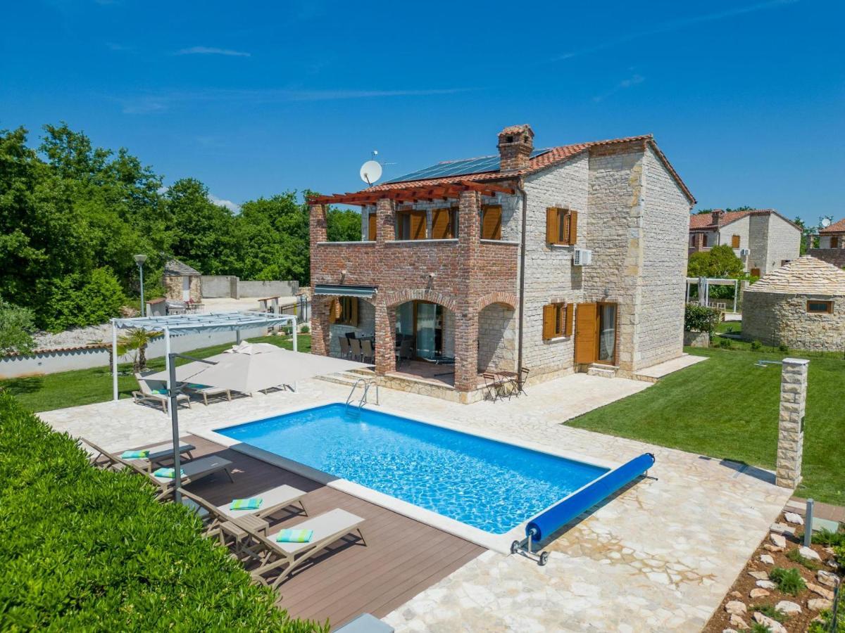 Paradis Villa Stone Queen With Heated Pool Butkovici  Luaran gambar