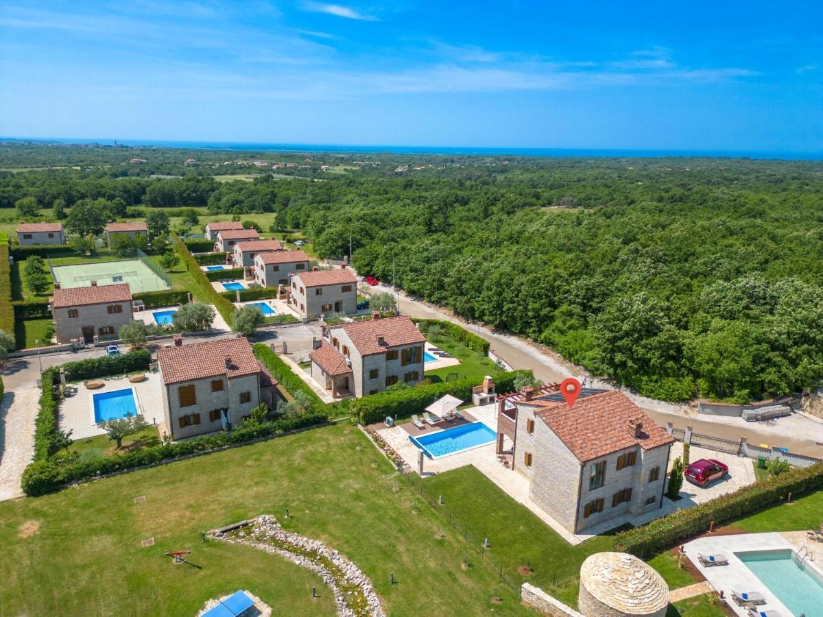 Paradis Villa Stone Queen With Heated Pool Butkovici  Luaran gambar
